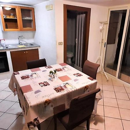 O' Vascio Apartment Napoli Ngoại thất bức ảnh